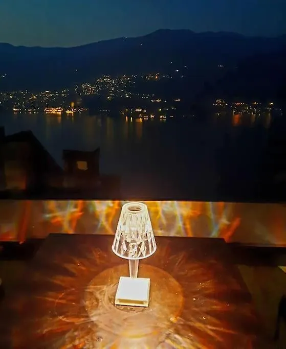 Luxury Room La Terrazza Sul Lago Di Como Blevio Guest house