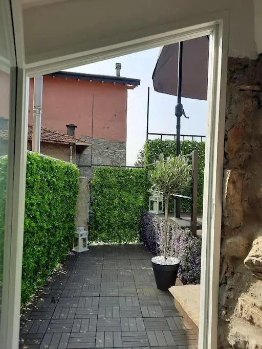 Guest house Luxury Room La Terrazza Sul Lago Di Como Blevio