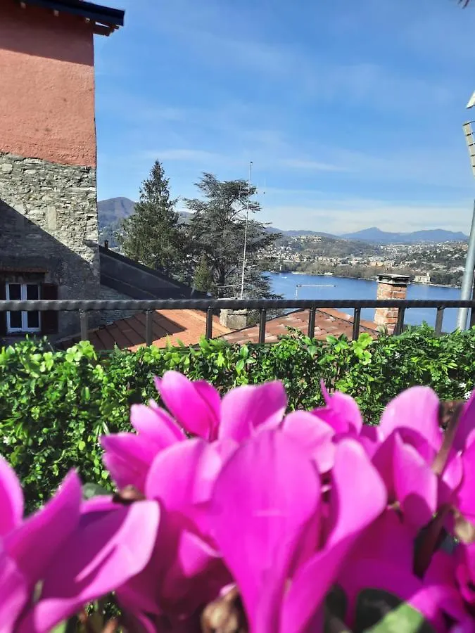 Guest house Luxury Room La Terrazza Sul Lago Di Como Blevio